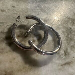 Kendra Scott Shiny Silver Hoop Earrings